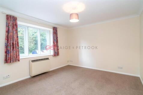 Granville Place, Elm Park Road, Pinner, Middlesex, HA5 photo 4