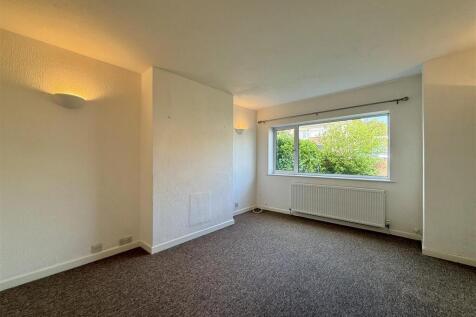Living Room.JPG