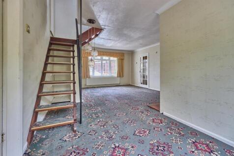 LOUNGE DINING ROOM TO FRONT