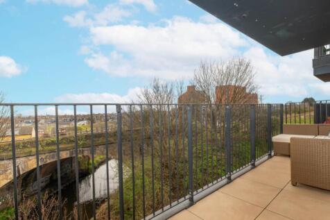 14-garratt-apartm...