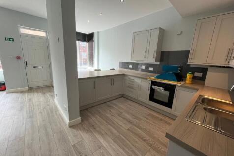 Ash Road, Headingley, Leeds, West Yorkshire, LS6 photo 4
