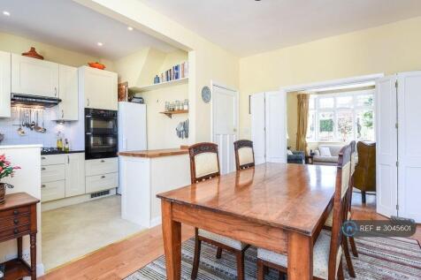 Main House - Kitchen And Dining Room