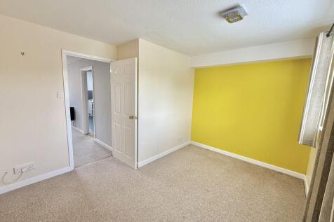 Willow Road, Balderton, Newark photo 5