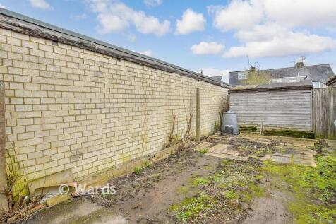 Driveway/Parking