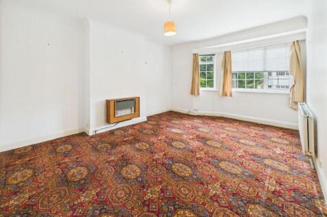 Sitting/Dining Room