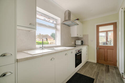 1394180-16-694a9e...