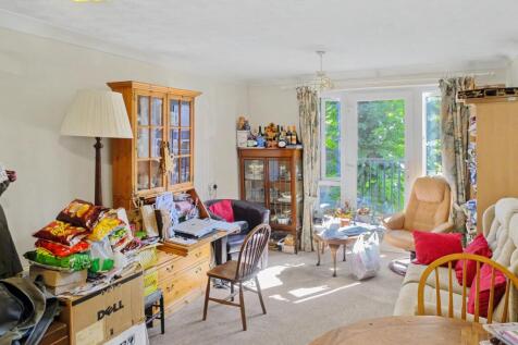 Flat 110 Balcon Court, Boileau Road, Ealing, London W5 3AZ