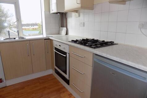 High Moor Crescent,  Leeds, LS17 photo 3