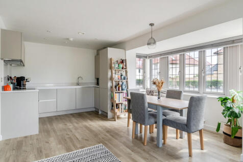 Kitchen Dining Space