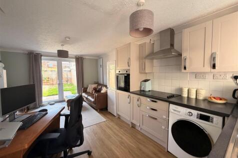 Sitting room kitchen.jpg