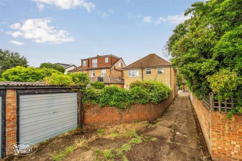 134a Midhurst Road-9.jpg