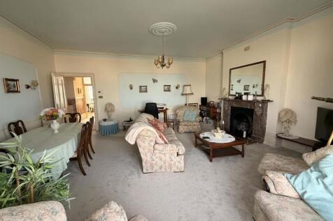 Living room.jpg