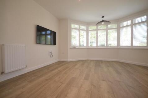 Kestrel Close, Brentwood, Essex, CM15 photo 4