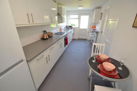 Kingsthorpe Avenue, Corby, NN17 2PU photo 3