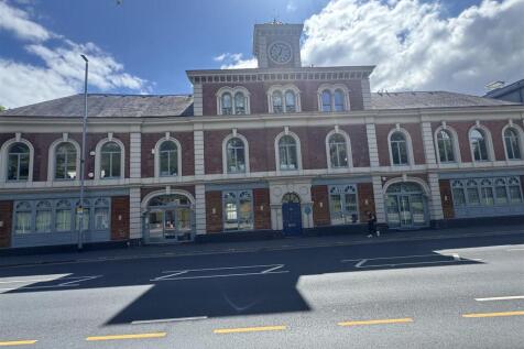 Smithfield House, Service Offices, North Lane, LS2