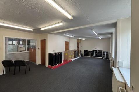 Trade Counter to rent Image 3