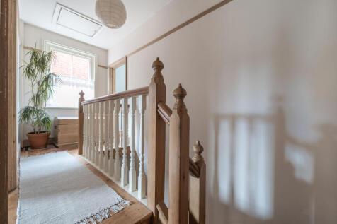 1358700-27-68d26e...