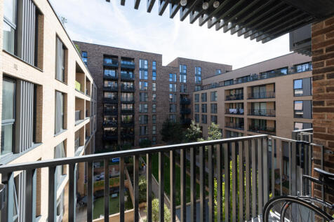 Primary_Courtyard_Outlook