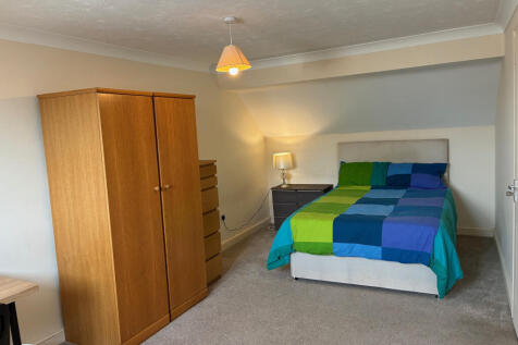 Room 5 (4)