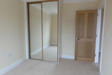 Denelea Court, Cranleigh, GU6 photo 4