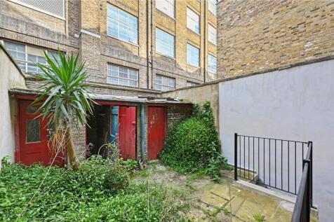 Garden &amp; Outbuilding