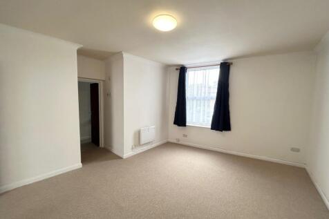 Norwich Avenue, Bournemouth photo 4