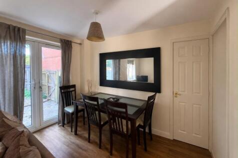 Woodland Close, Nottingham, NG16 1LJ photo 3