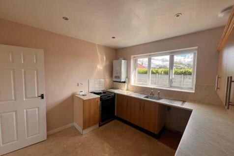 Fern Close, WN6 photo 5