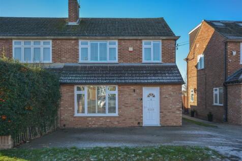 Brentwood, CM13 - property photo