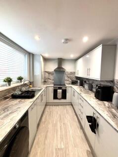 Hollyhurst Road, Darlington, DL3 6HT photo 5
