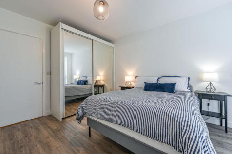 London, SE3 - property photo