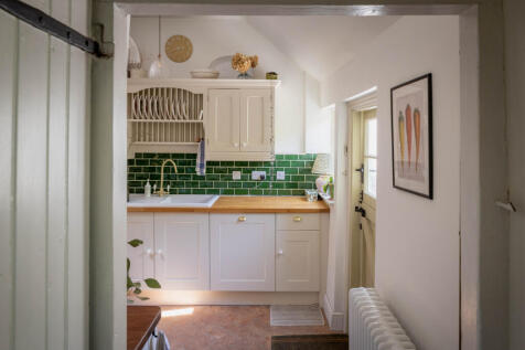 294436 - MYRTLE 2-8.jpg