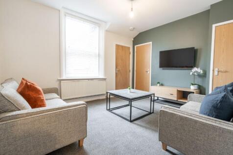 61MS - Living Area