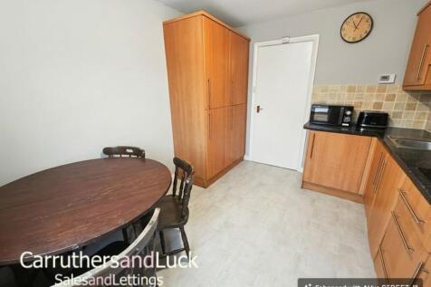 South Coast Road, Peacehaven, BN10 8QT photo 5