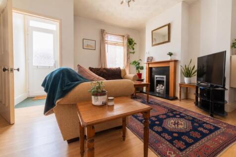 Call 02920 454555 to secure your viewing_6