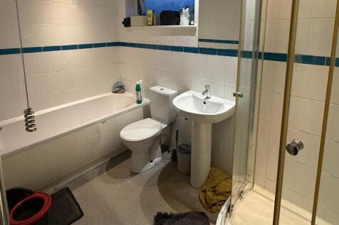Room 2, Walker Court, CB4 photo 5