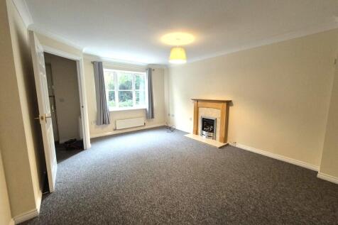 Tithe Court, Yeovil photo 3