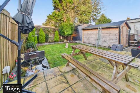 CAM02176G0-PR0772...