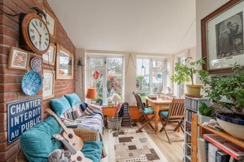 Garden Room 1