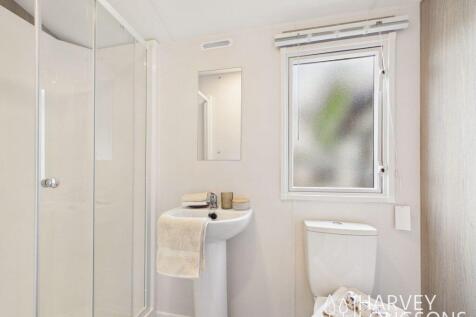 Bathroom with Shower in the Atlas Fanfare Holiday 