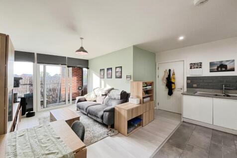 Open Kitchen/Living/
