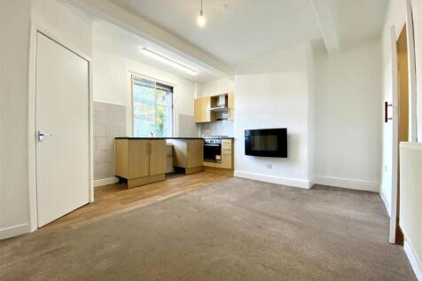 Bramleys Lettings - Victoria Place - Moldgreen (4)
