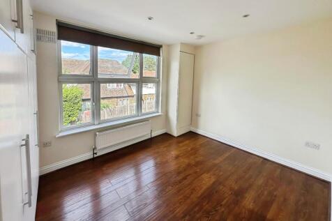 Kenton Road, Harrow, HA3 photo 3