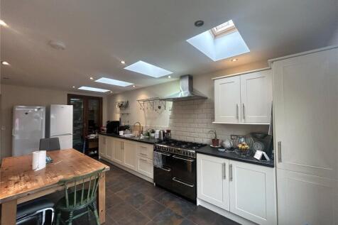 Lyndale Avenue, Bridgwater, Somerset, TA6 photo 3