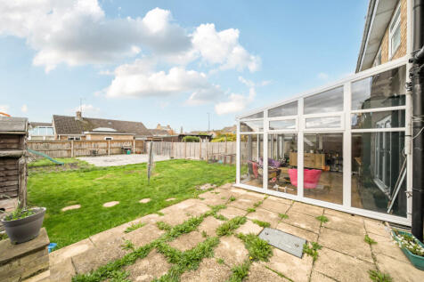 1373743-2-6900ed1...