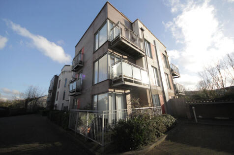 2 bed first floor flat