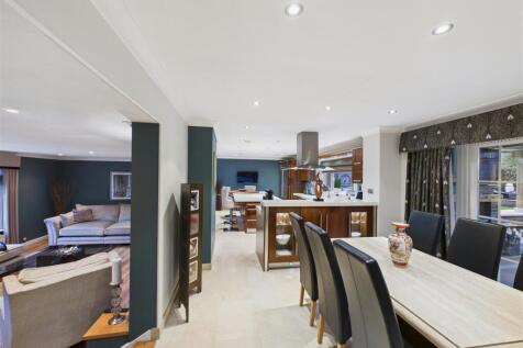 Open Plan Dining Kitchen