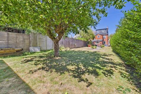 CAM05510G0-PR0249-STILL015.jpg