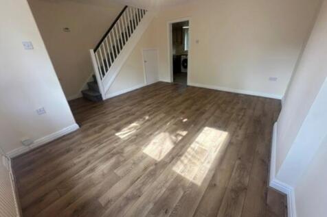 Redshaw Close, Fallowfield, Manchester, M14 6JB photo 3