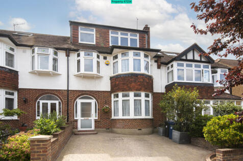 5 Bedroom Terraced in W5 1LB